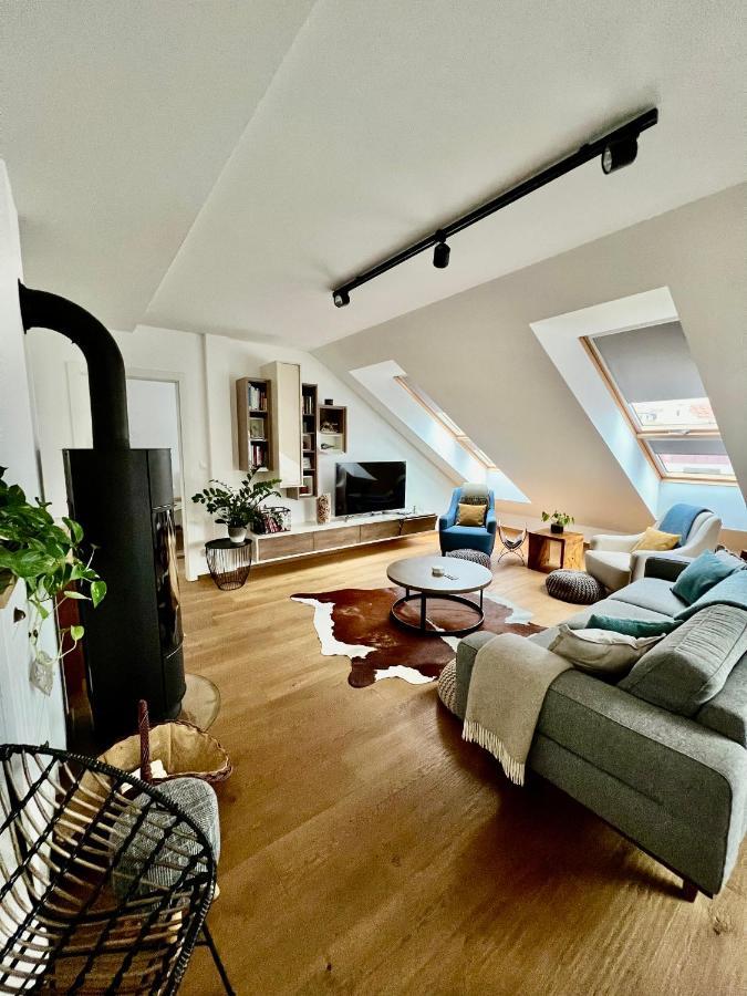 Bl - The Penthouse, 24Hr Self Check-In, 2 Bedrooms, Fireplace, Ac, Panoramic View From Main Balcony, 3-Minute Walk To City Center Banska Bystrica Ngoại thất bức ảnh